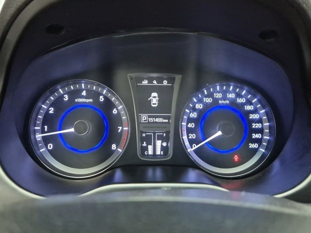 HYUNDAI Grandeur 2015 Negro - Importación desde Corea - HF Imports Iquique - Foto 17