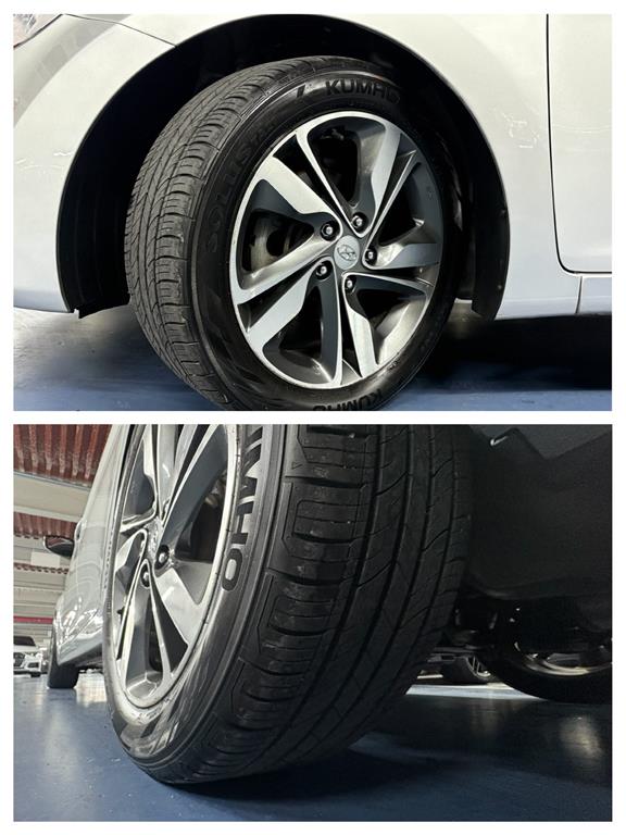 HYUNDAI Avante - Vista 8