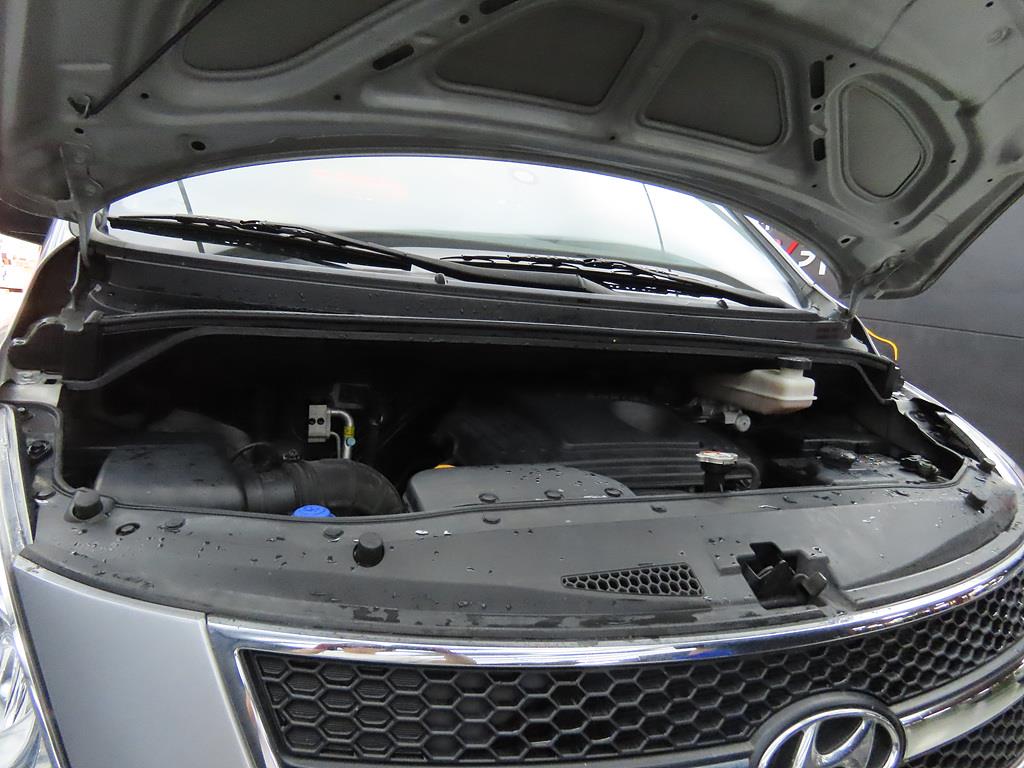 HYUNDAI Starex 2016 Plateado - Importación desde Corea - HF Imports Iquique - Foto 19