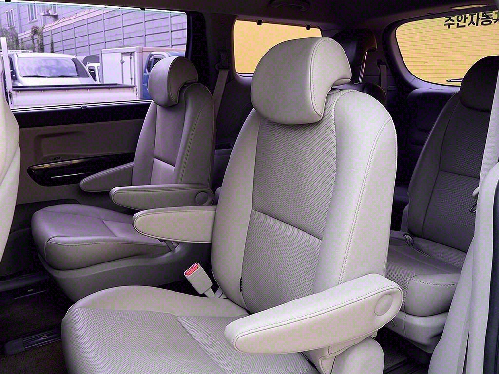 KIA Carnival 2015 Gris - Importación desde Corea - HF Imports Iquique - Foto 13