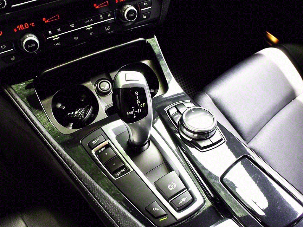 BMW 5 Series 2014 Gris - Importación desde Corea - HF Imports Iquique - Foto 13