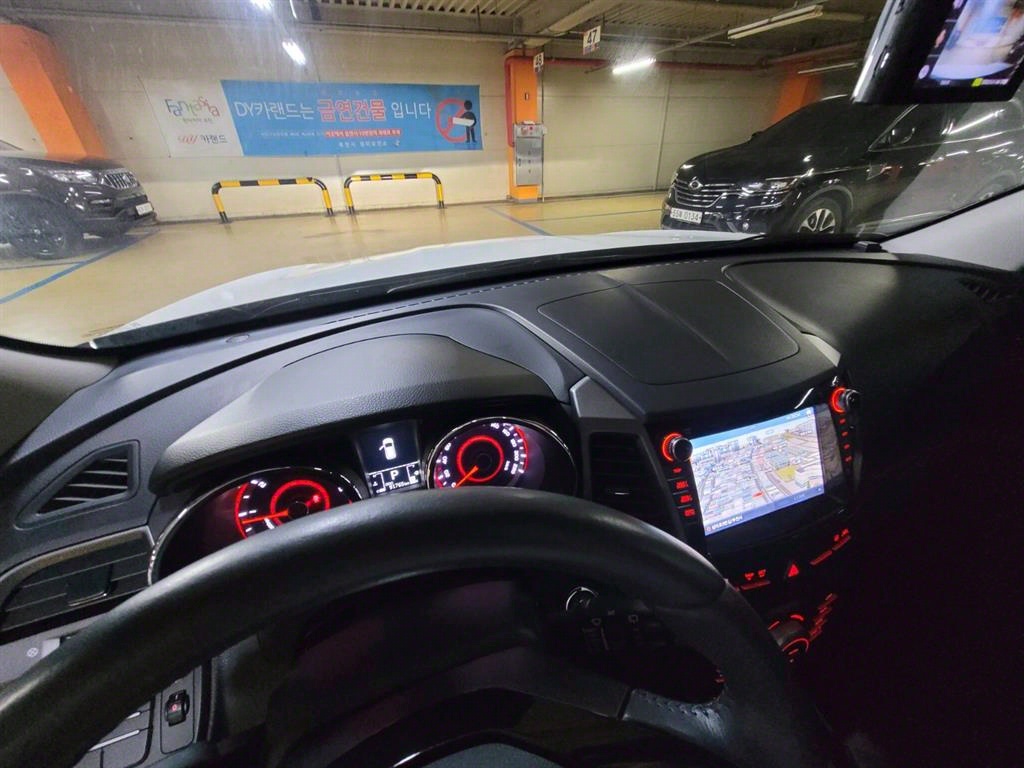 Ssangyong Tivoli 2017 Blanco - Importación desde Corea - HF Imports Iquique - Foto 18