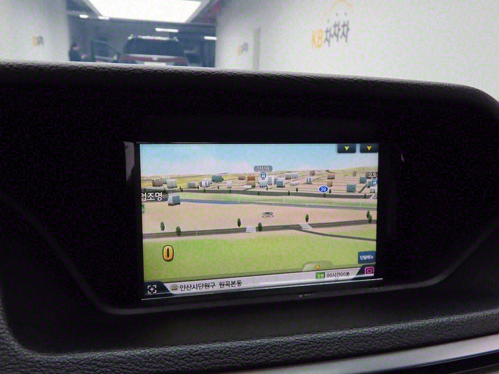 Mercedes Benz E class - Vista 9