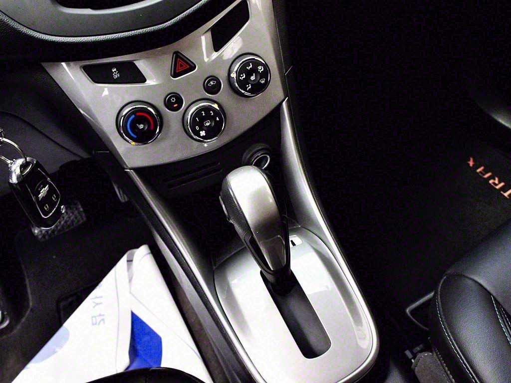 Chevrolet Trax 2016 Blanco - Importación desde Corea - HF Imports Iquique - Foto 11