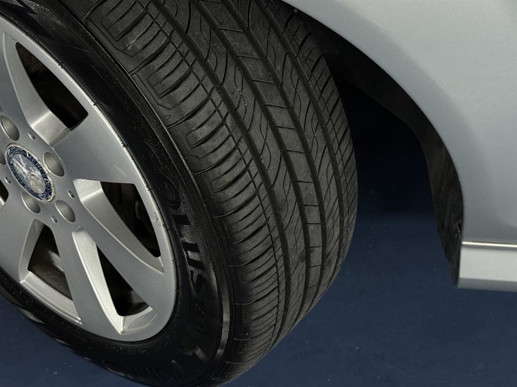 Mercedes Benz C Class - Vista 5