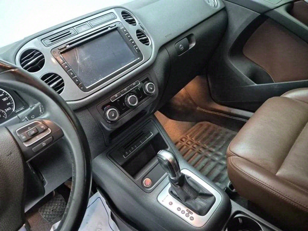 Volkswagen Tiguan - Vista 10