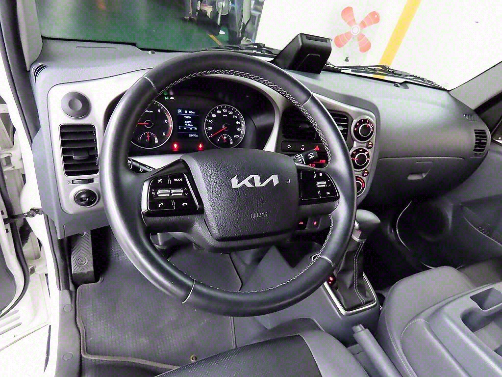 Small Truck Cargo (small) - Vista 8