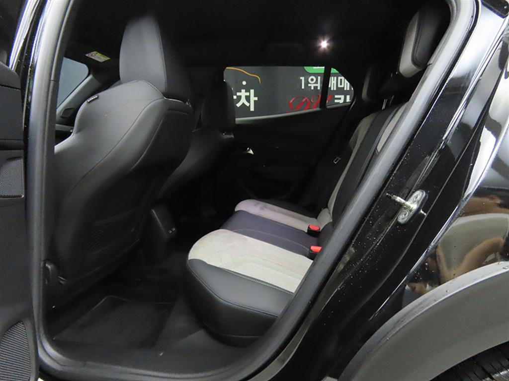 Peugeot 2008 - Vista 6