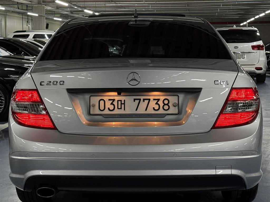 Mercedes Benz C Class - Vista 4