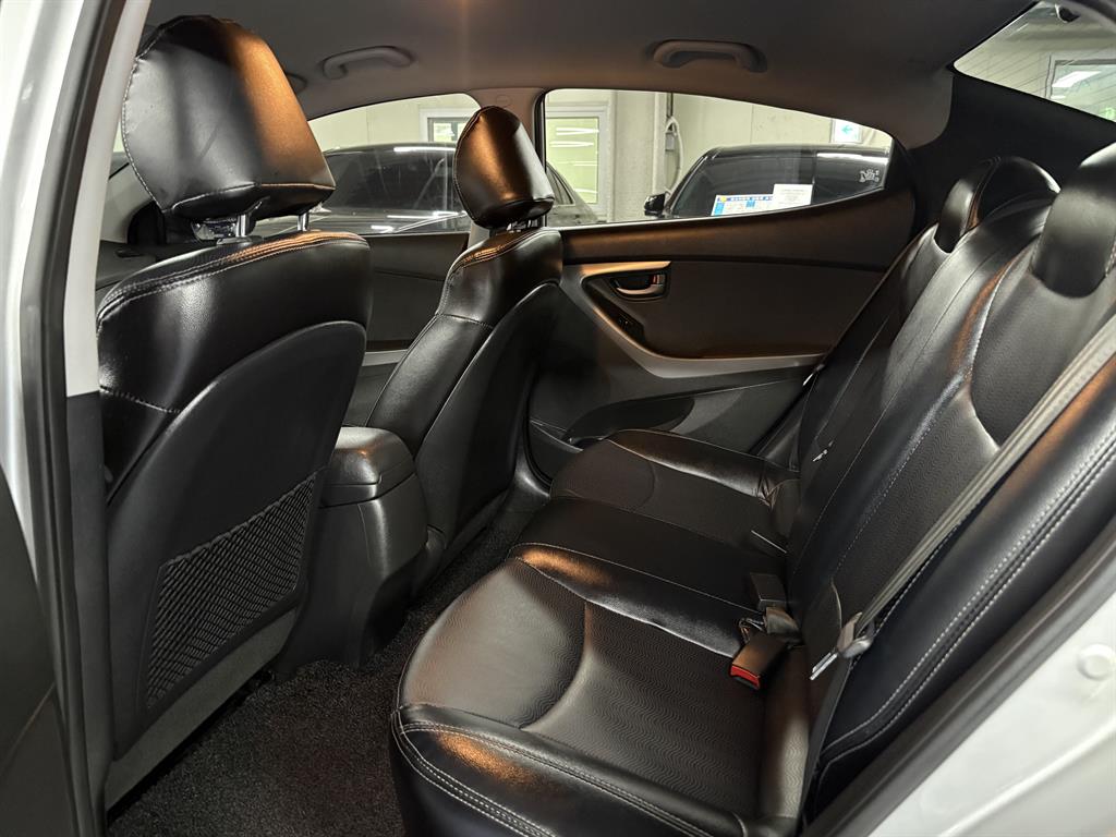 HYUNDAI Avante 2015 Gris - Importación desde Corea - HF Imports Iquique - Foto 20