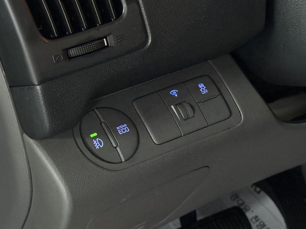 HYUNDAI Starex - Vista 10