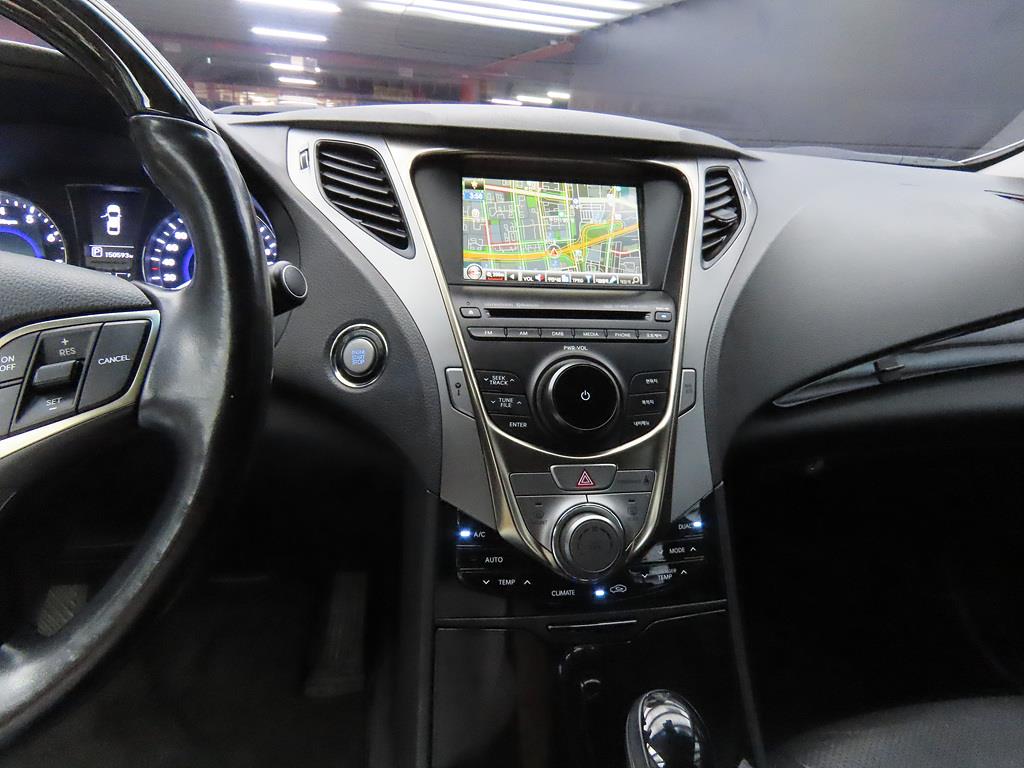 HYUNDAI Grandeur - Vista 10