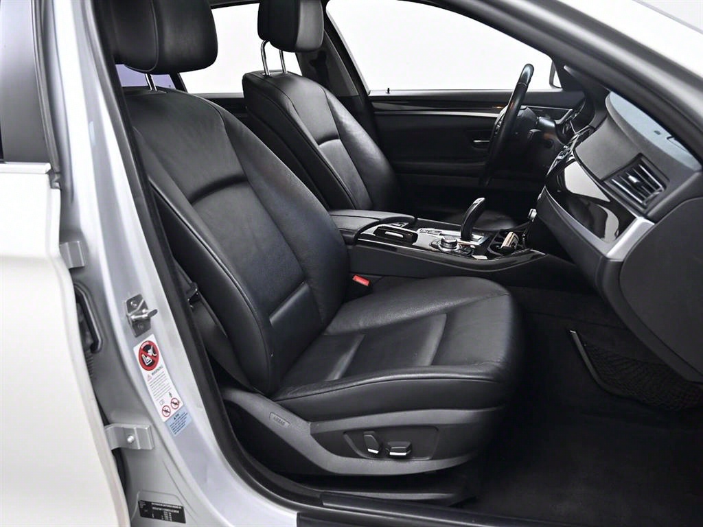 BMW 5 Series - Vista 11