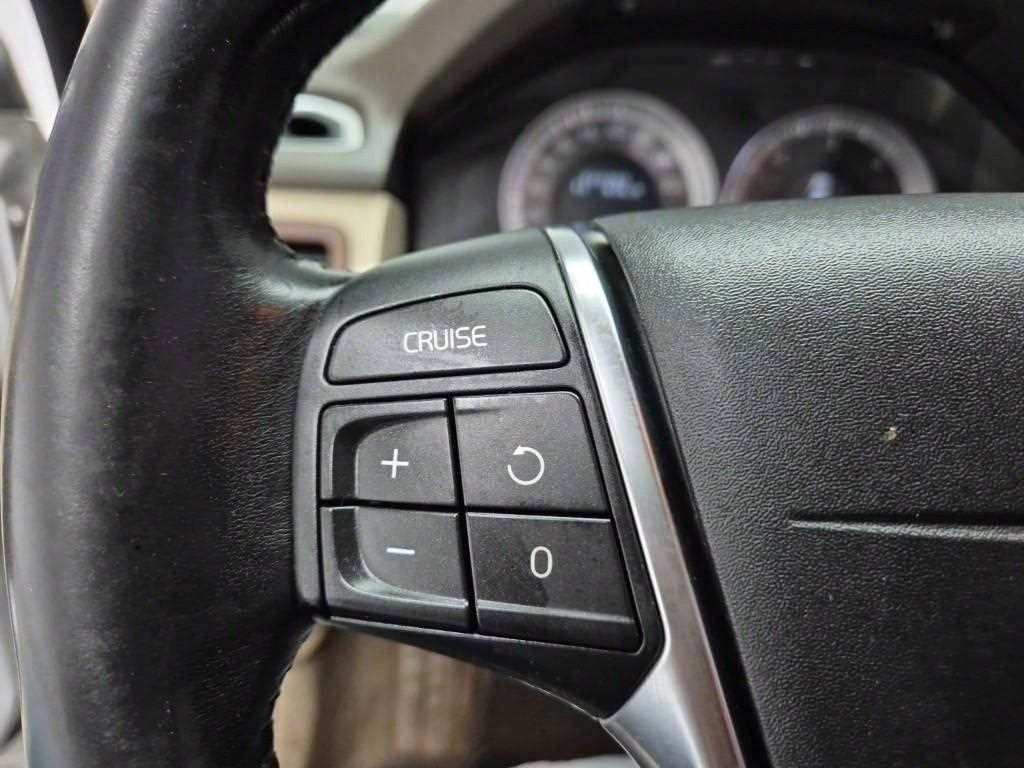 Volvo XC70 2012 Plateado - Importación desde Corea - HF Imports Iquique - Foto 15