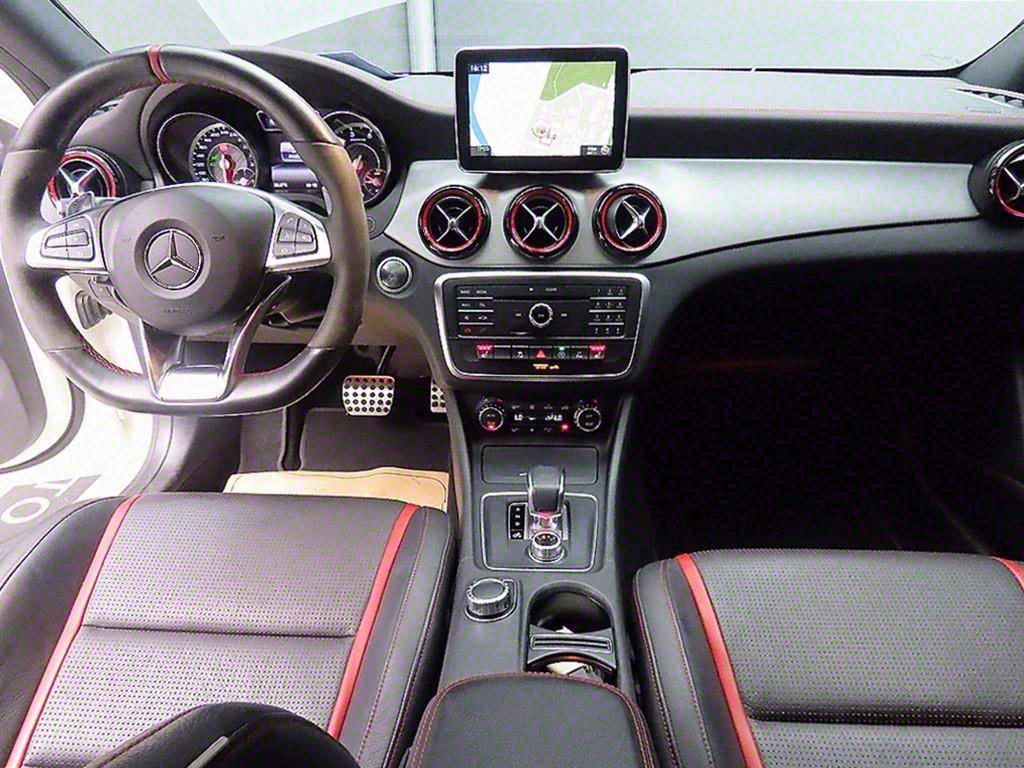 Mercedes Benz CLA Class - Vista 7