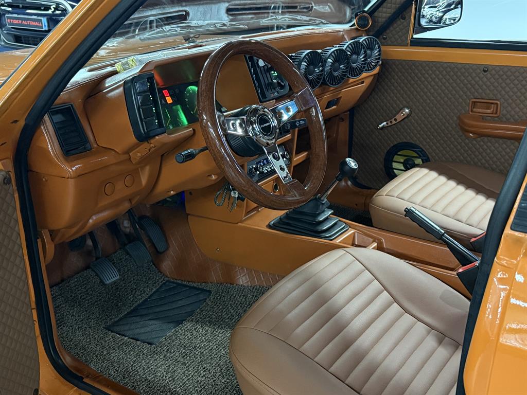 HYUNDAI Pony - Vista 7