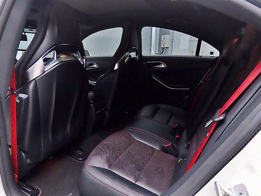 Mercedes Benz CLA Class - Vista 6