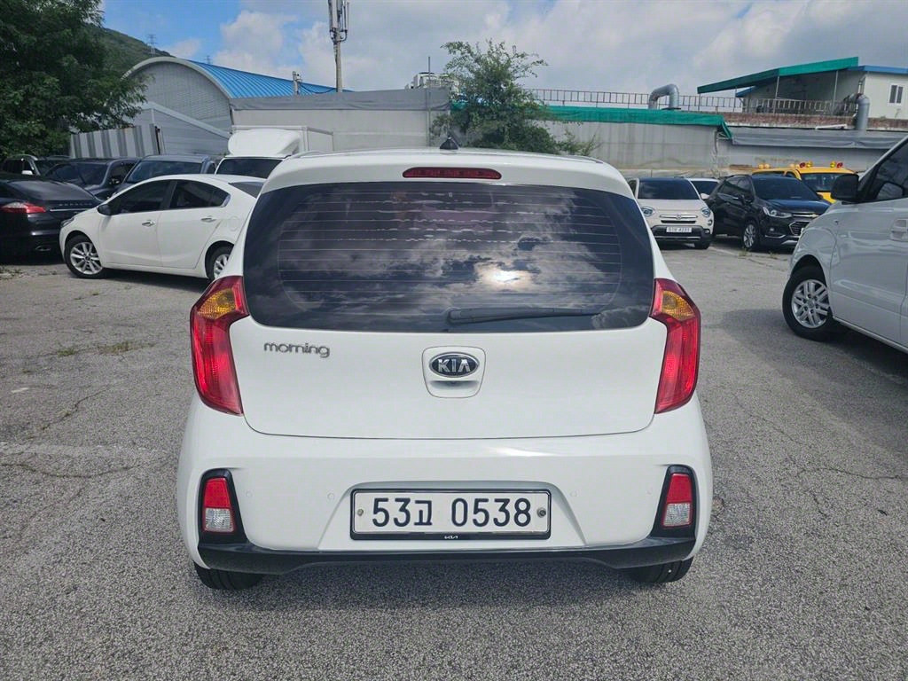 KIA Morning - Vista 4