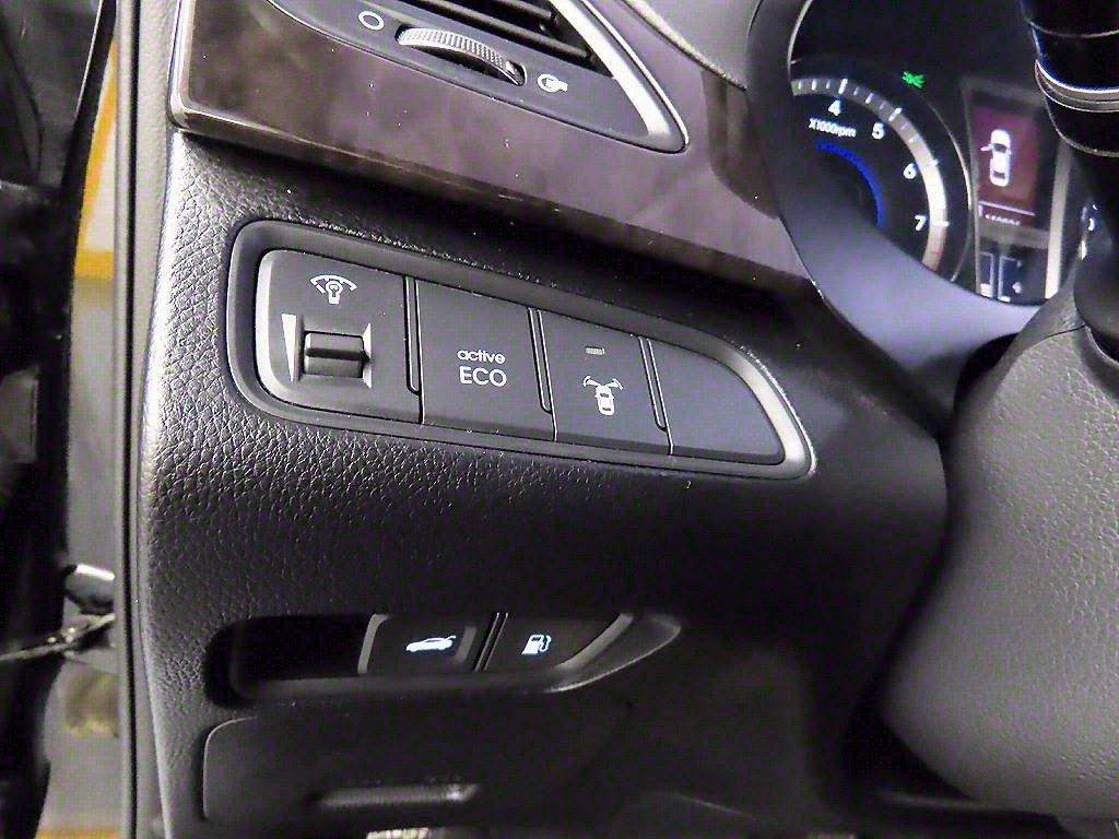 HYUNDAI Grandeur - Vista 12