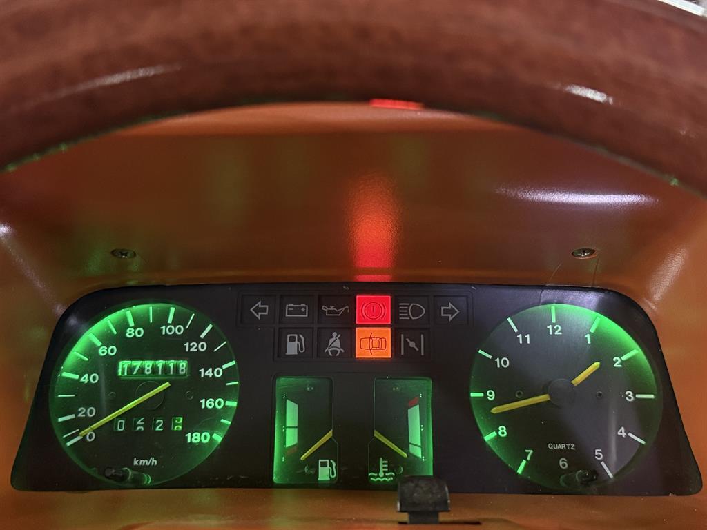 HYUNDAI Pony - Vista 11