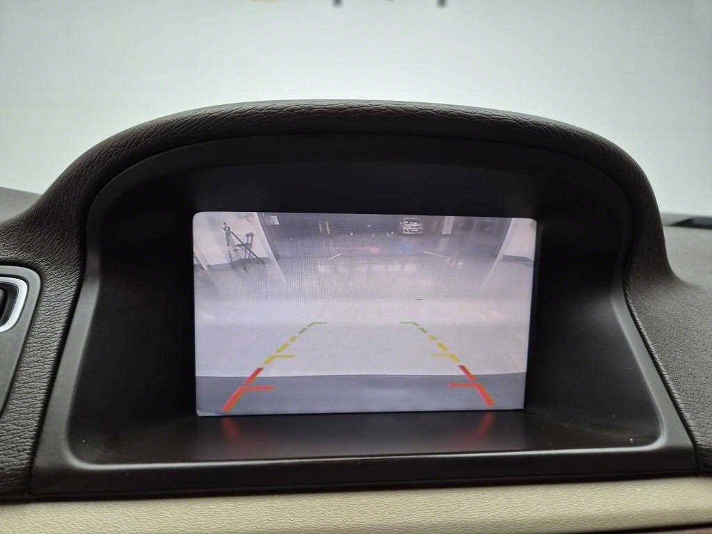 Volvo XC70 2012 Plateado - Importación desde Corea - HF Imports Iquique - Foto 14