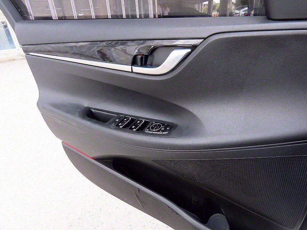 HYUNDAI Grandeur - Vista 11