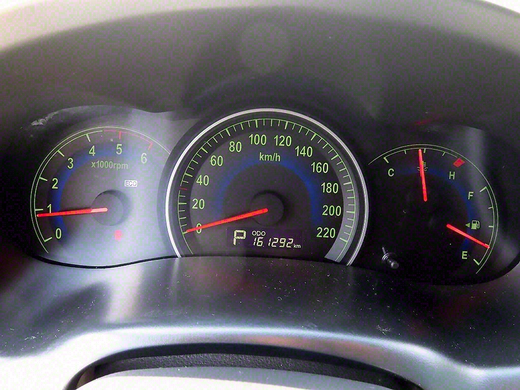 KIA Carnival - Vista 9