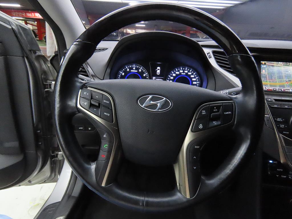 HYUNDAI Grandeur - Vista 8