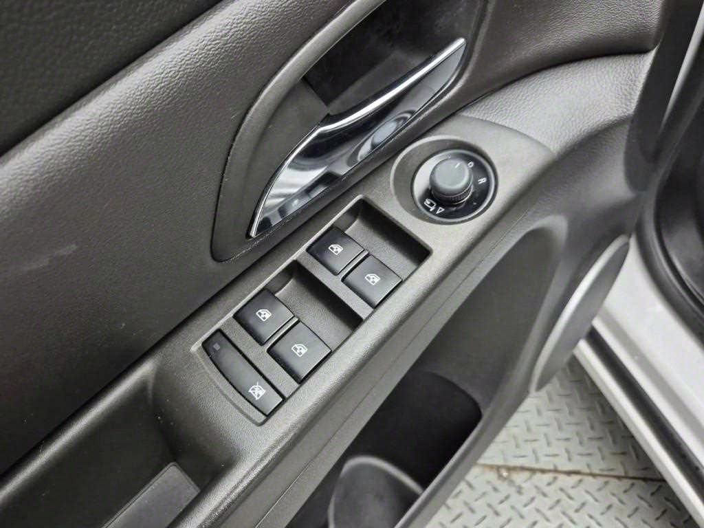 Chevrolet Cruise 2013 Blanco - Importación desde Corea - HF Imports Iquique - Foto 18