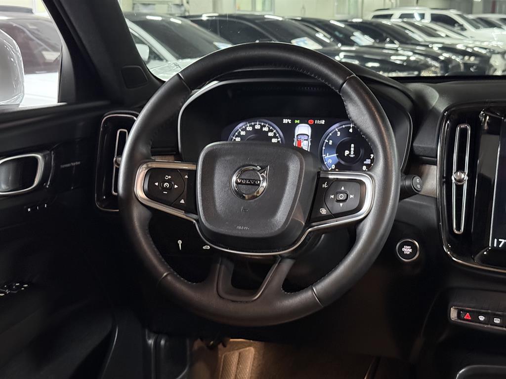 Volvo XC40 - Vista 9