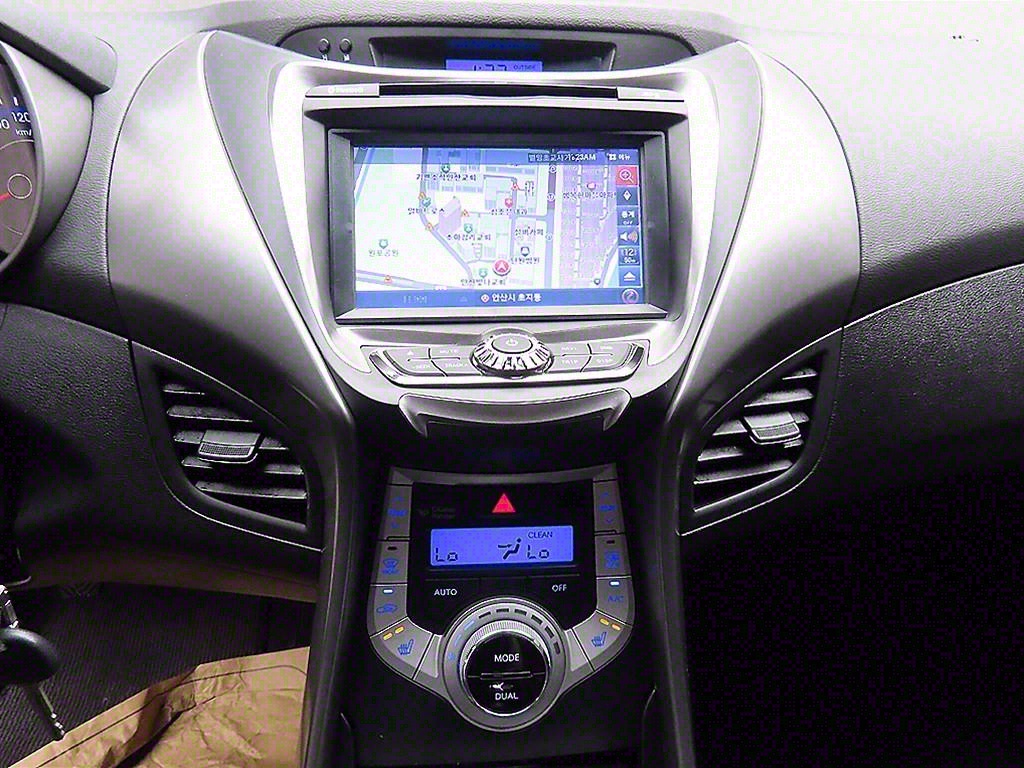 HYUNDAI Avante 2011 Gris - Importación desde Corea - HF Imports Iquique - Foto 14