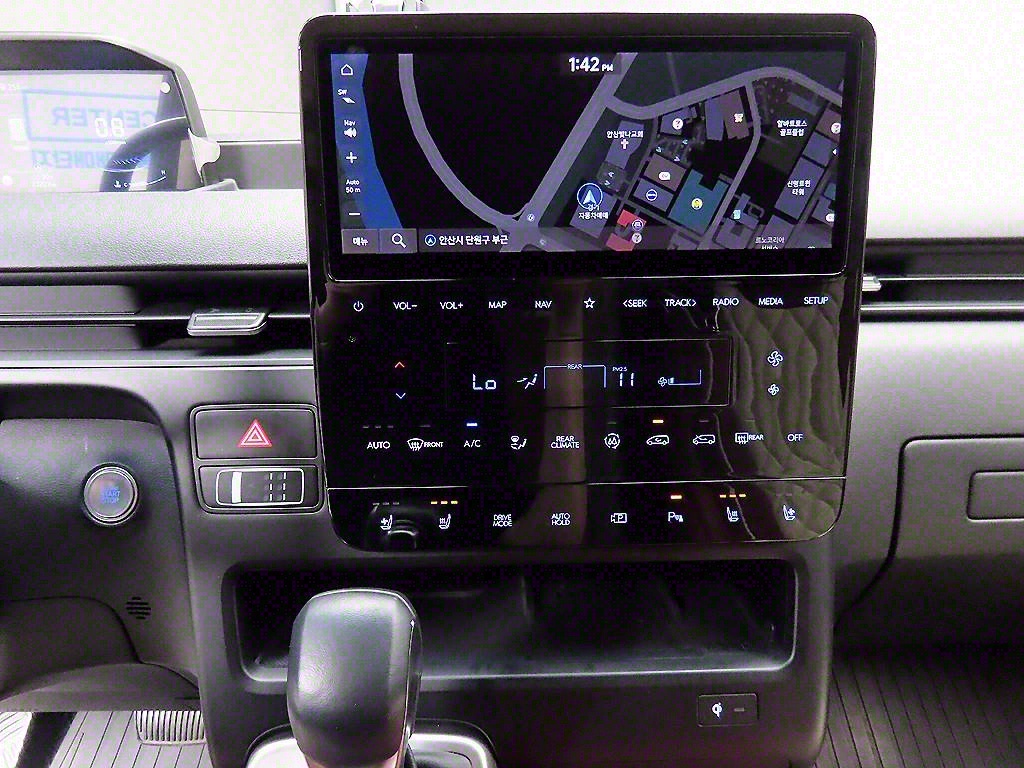 HYUNDAI Staria - Vista 11