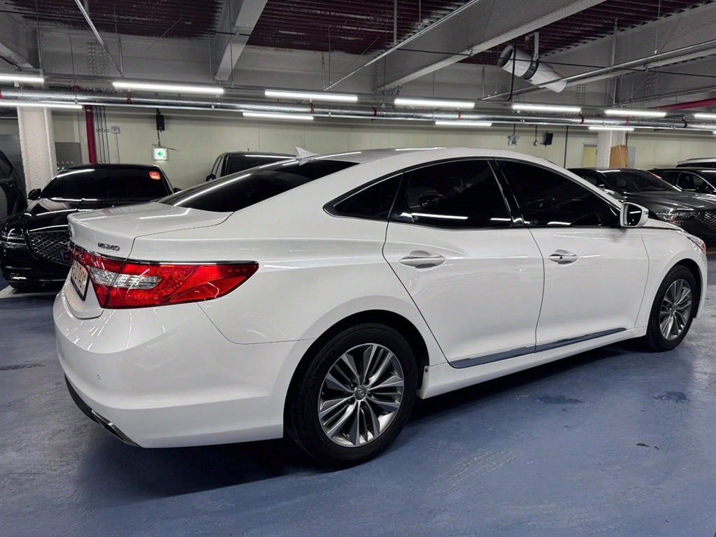 HYUNDAI Grandeur 2015 Blanco - Importación desde Corea - HF Imports Iquique - Foto 18