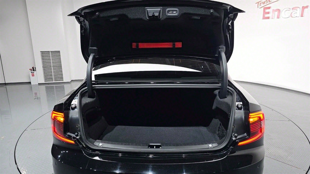 Volvo S90 2023 Negro - Importación desde Corea - HF Imports Iquique - Foto 20