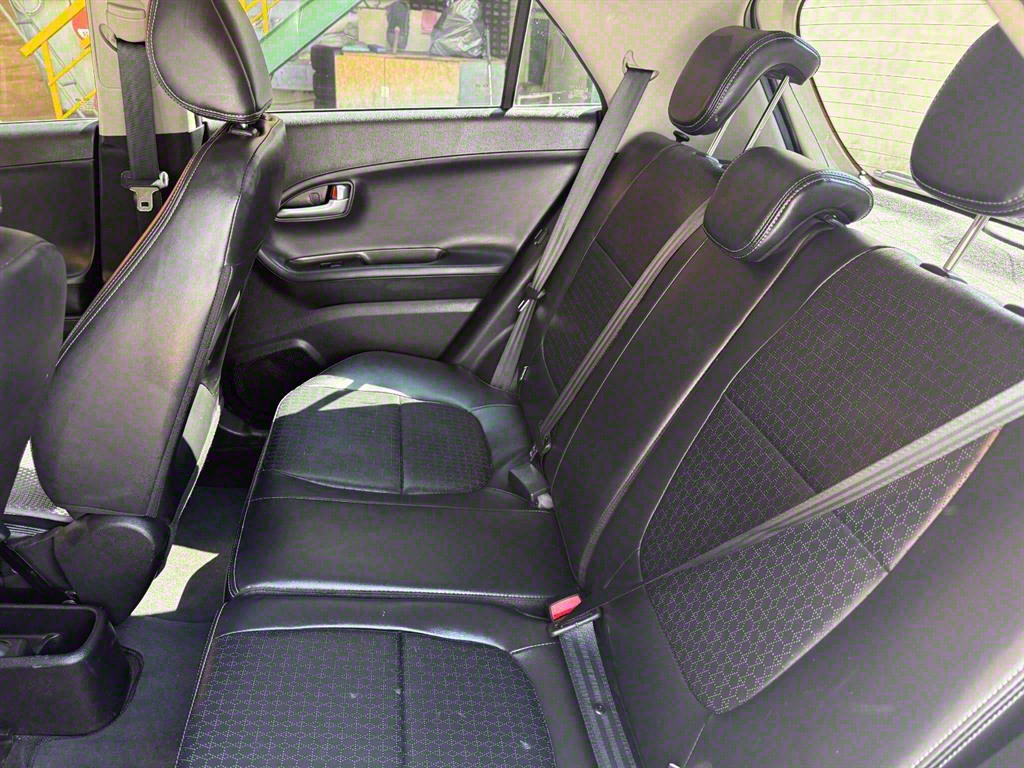 KIA Morning - Vista 11