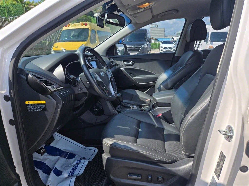 HYUNDAI Santa Fe - Vista 6