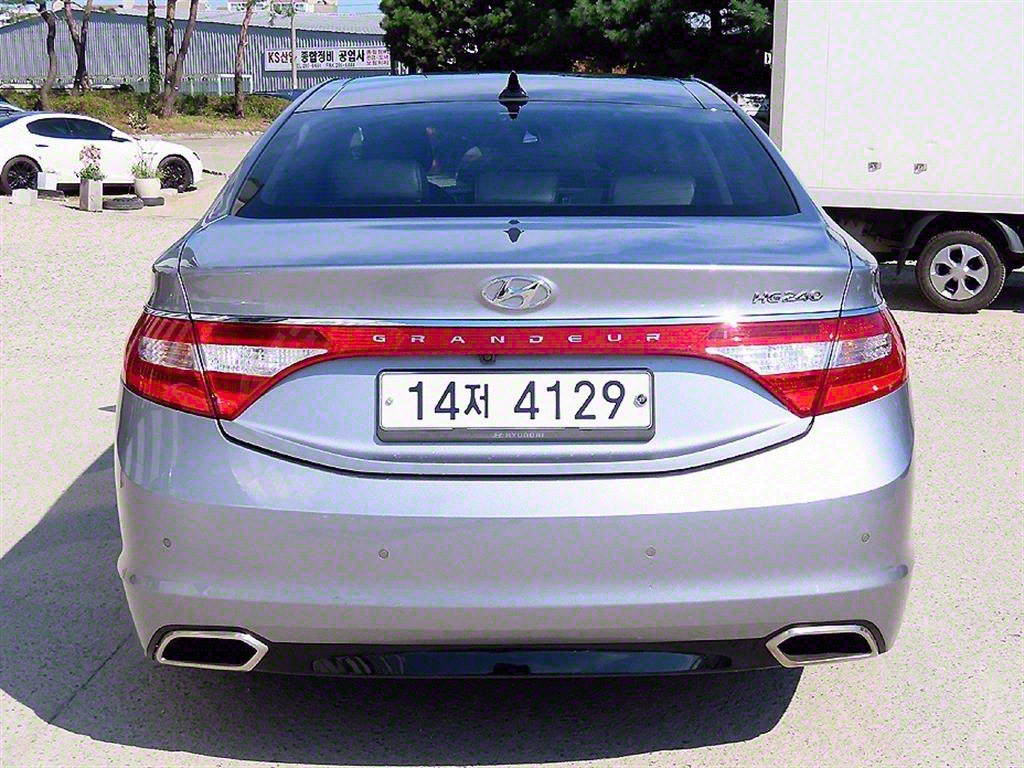 HYUNDAI Grandeur - Vista 4