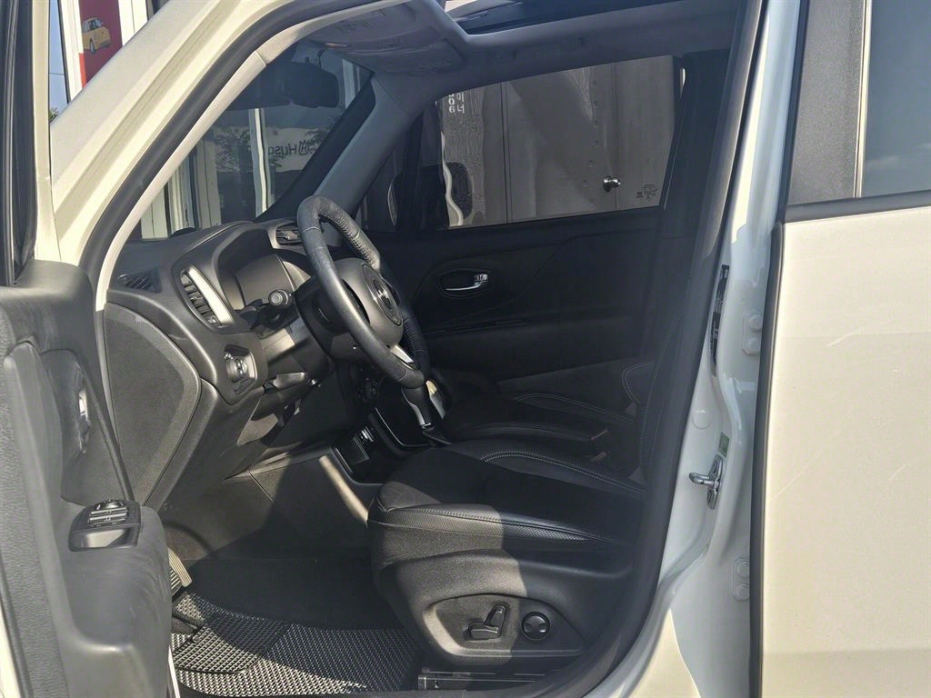 Jeep Renegade - Vista 7