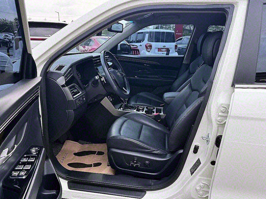 Ssangyong Korando - Vista 6