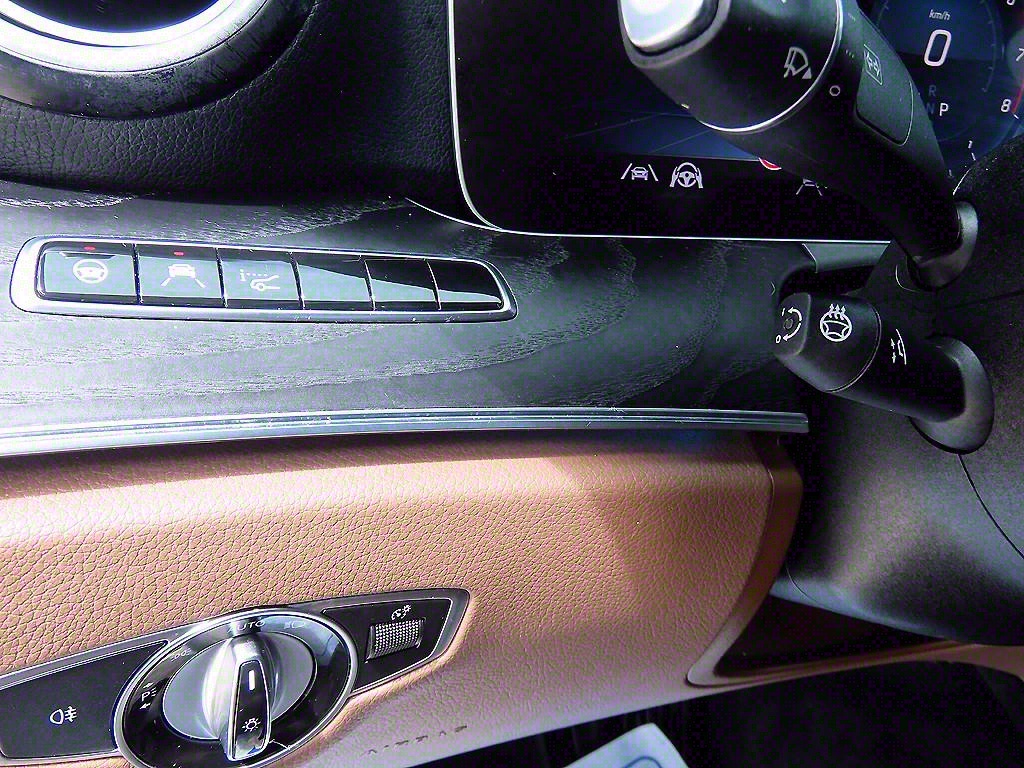 Mercedes Benz E class - Vista 12