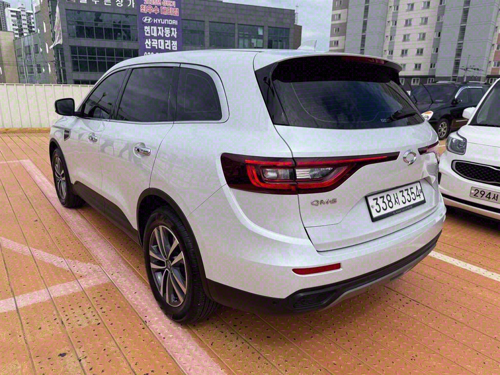 SAMSUNG QM6 - Vista 2