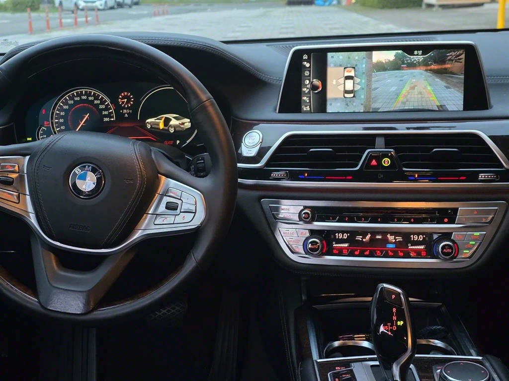 BMW 7 Series - Vista 10