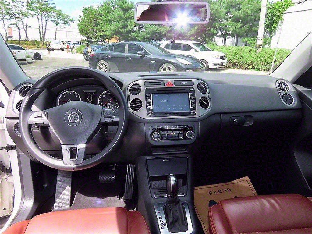 Volkswagen Tiguan - Vista 7