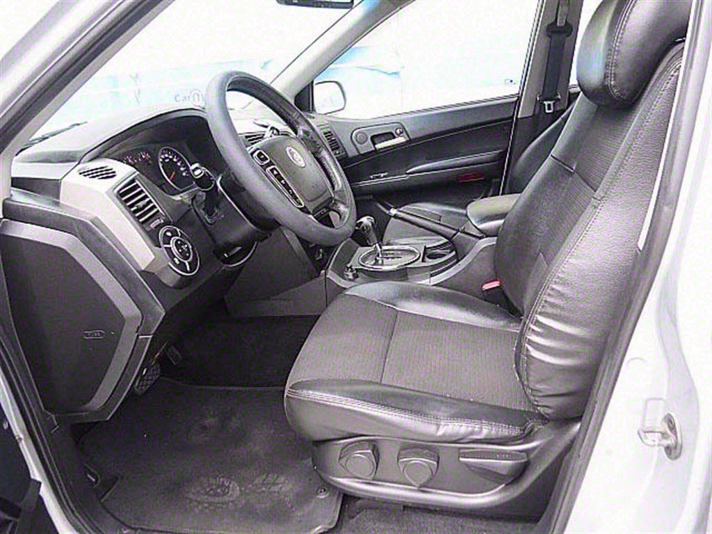 Ssangyong Korando - Vista 11