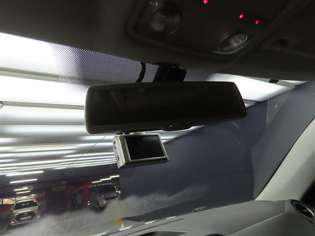 Volkswagen Tiguan - Vista 11