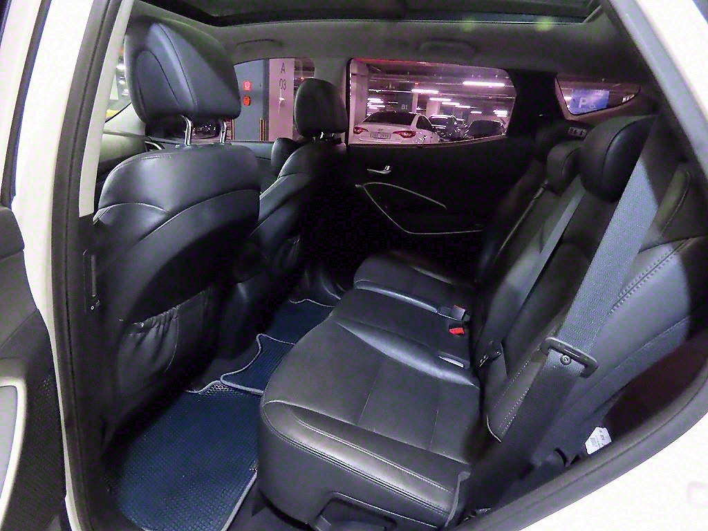 HYUNDAI Santa Fe - Vista 7