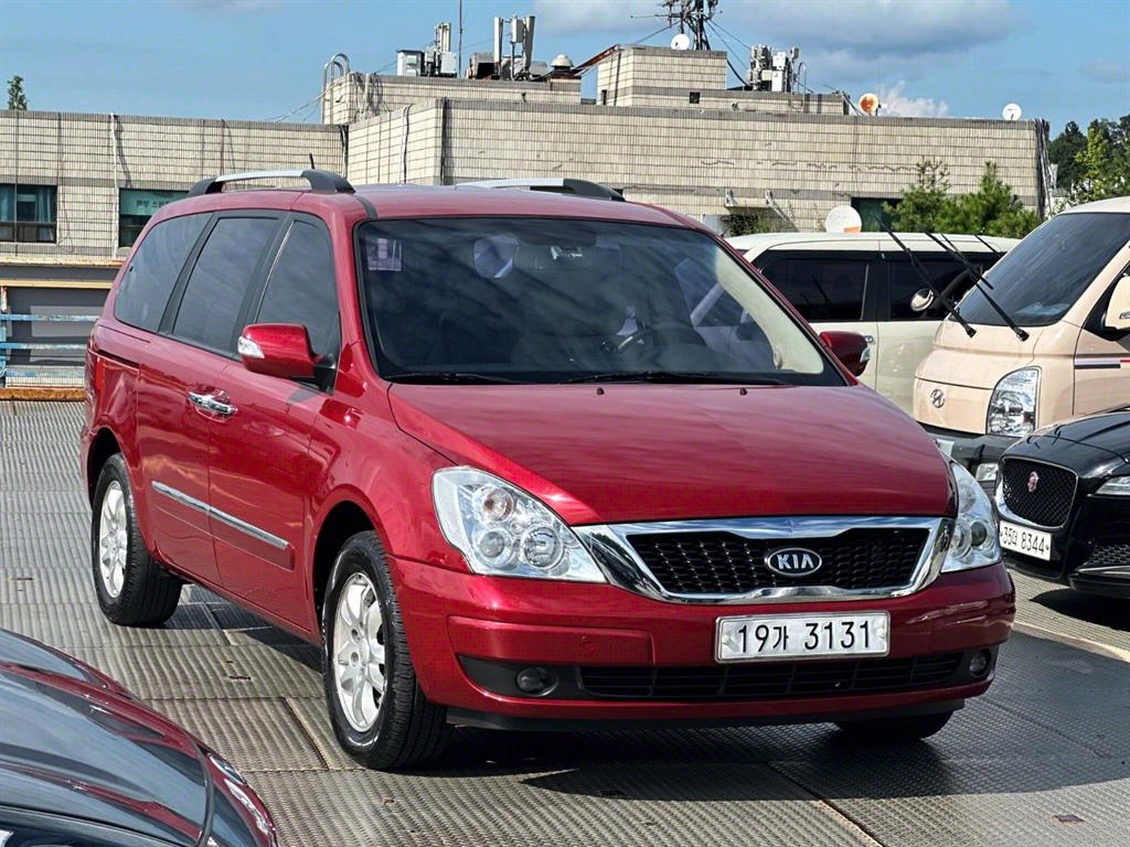 KIA Carnival - Vista 5