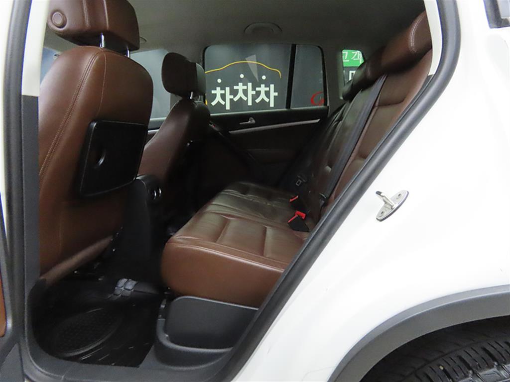 Volkswagen Tiguan - Vista 6