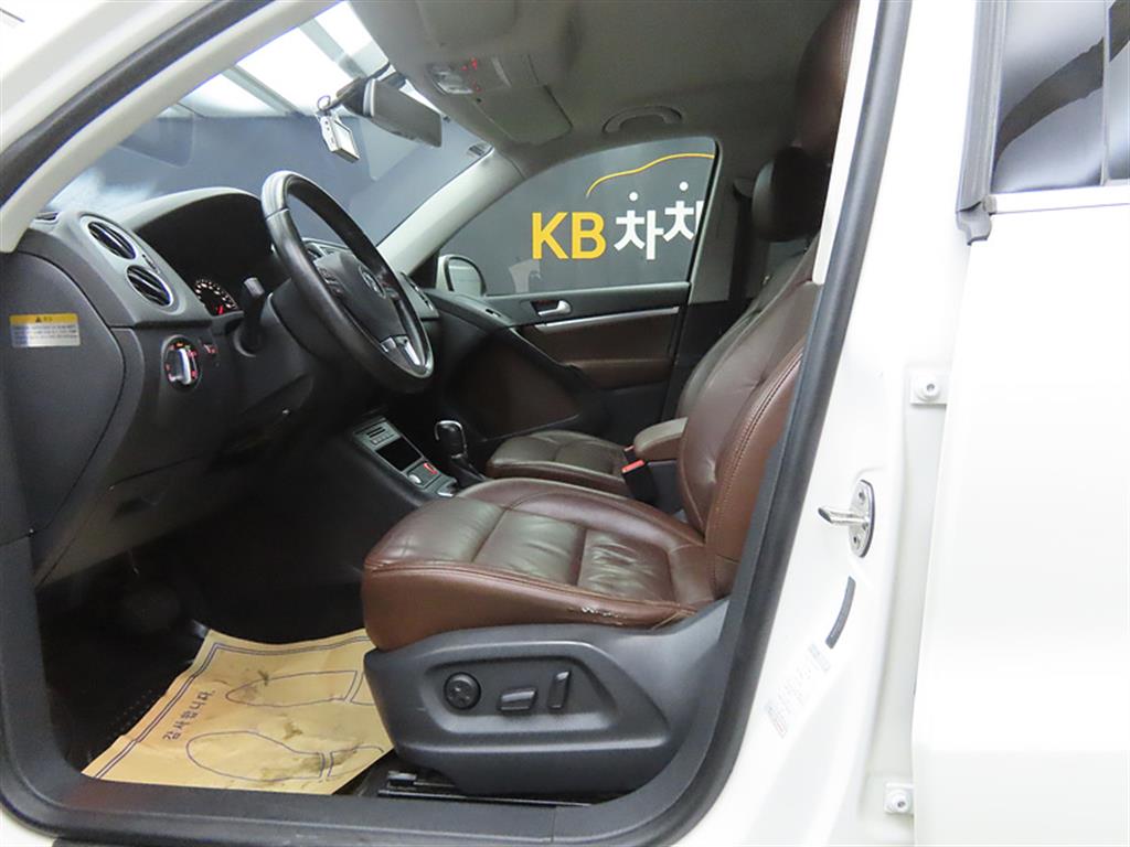 Volkswagen Tiguan - Vista 5