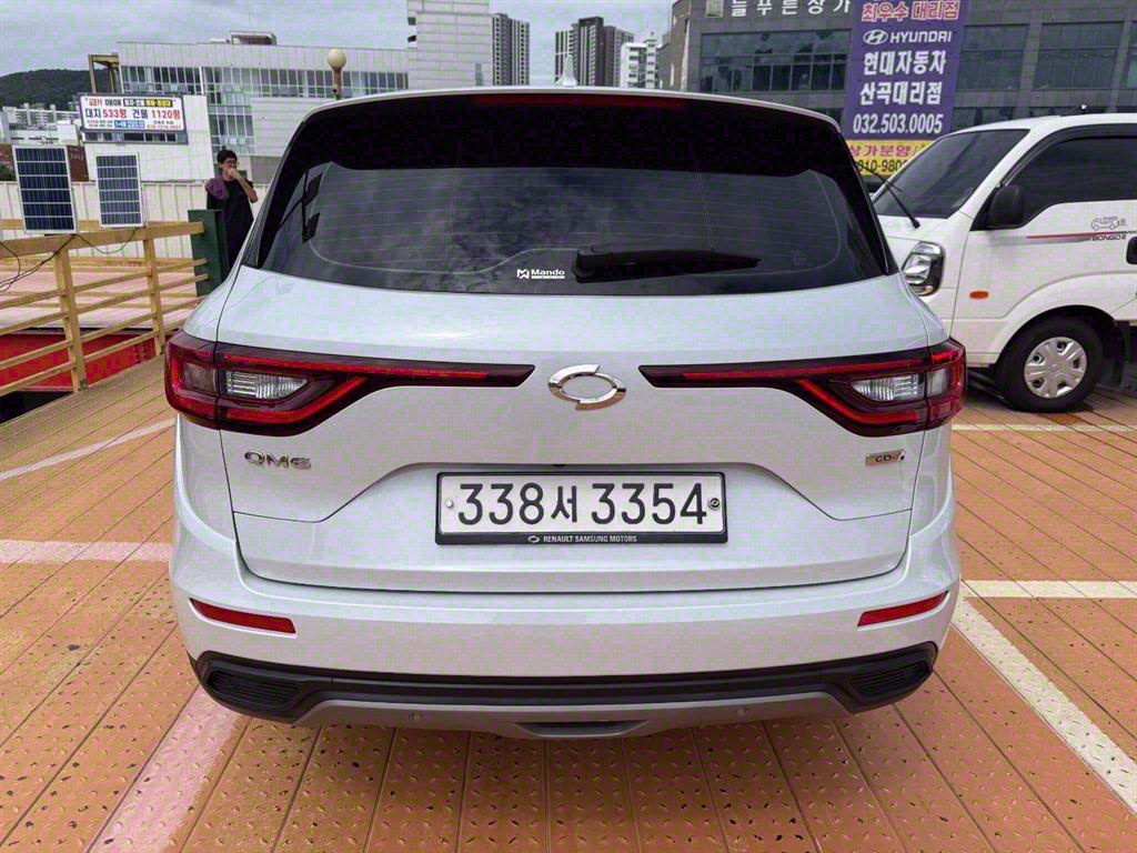 SAMSUNG QM6 - Vista 4